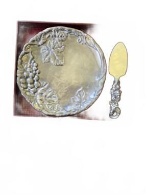 Arthur Court 8 inch Grape Plate with Cheese Server Set in Original Box platter